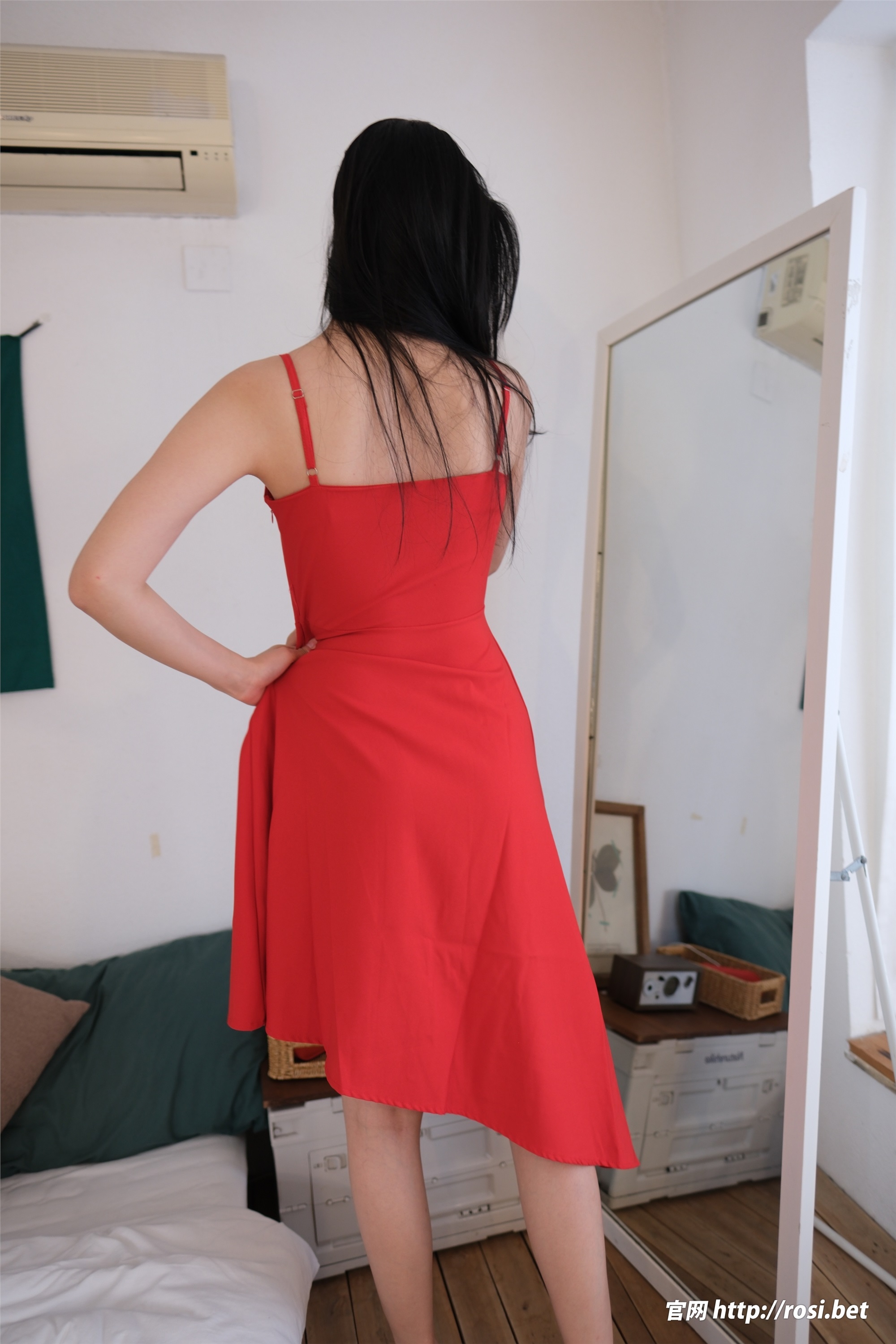 ROSI写真 2025.11.09 NO.5088